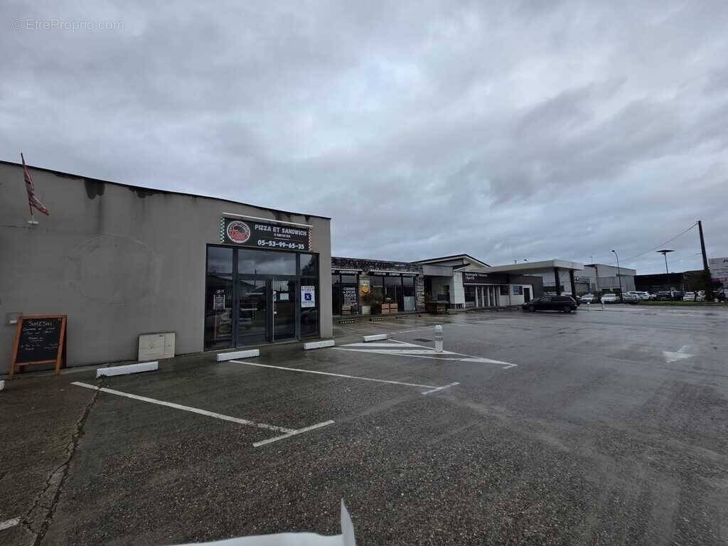 Commerce à LE PASSAGE