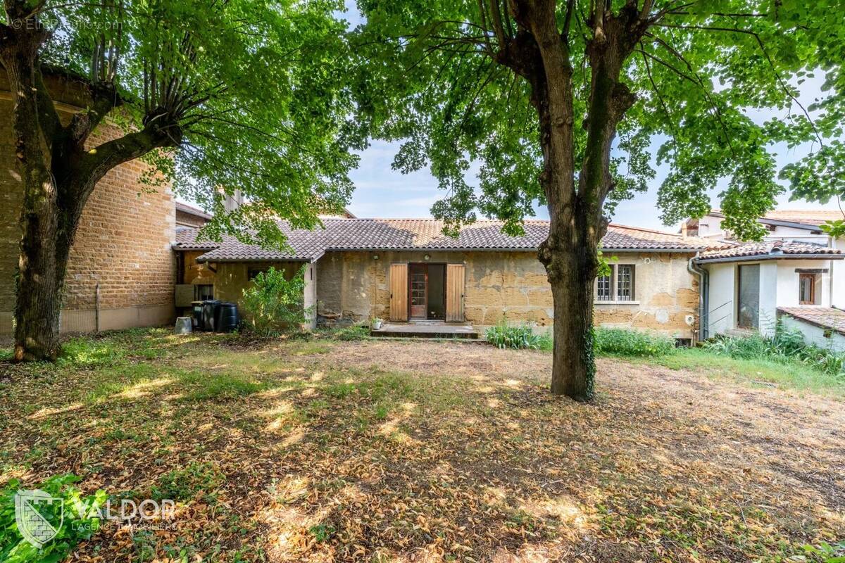 Maison à JASSANS-RIOTTIER