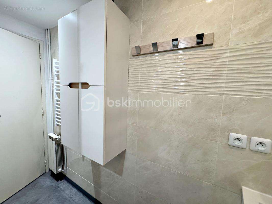 Dpt var - hyeres-les-palmiers - appartement t4 de 73 m² en duplex - 2 eme et 3 eme etage - photo 19