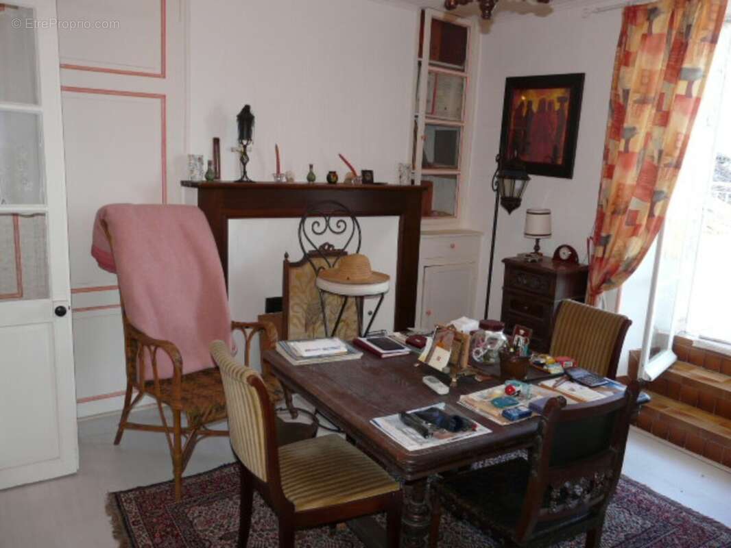 Maison à LAROQUE-TIMBAUT