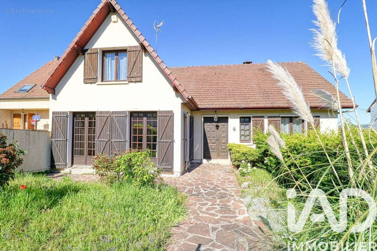 Photo 1 - Maison à PIERRELAYE
