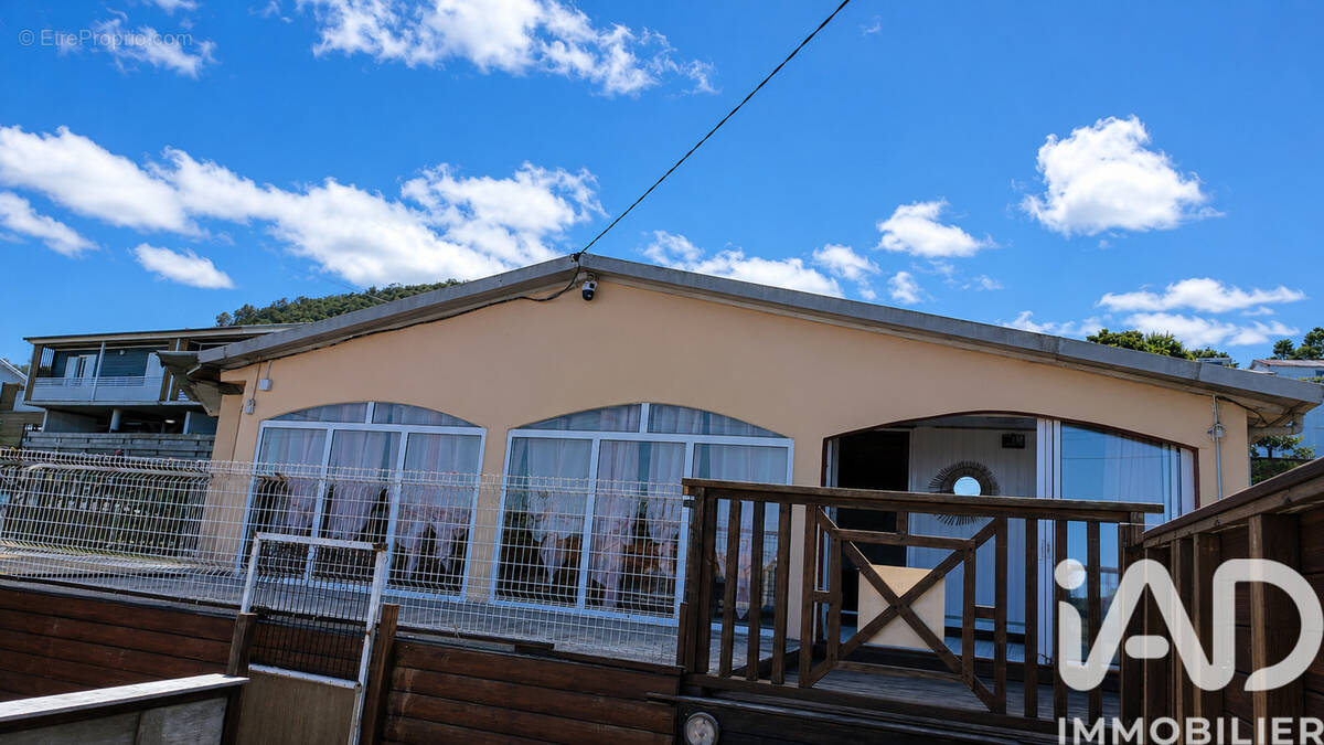 Photo 1 - Maison à SAINT-PIERRE