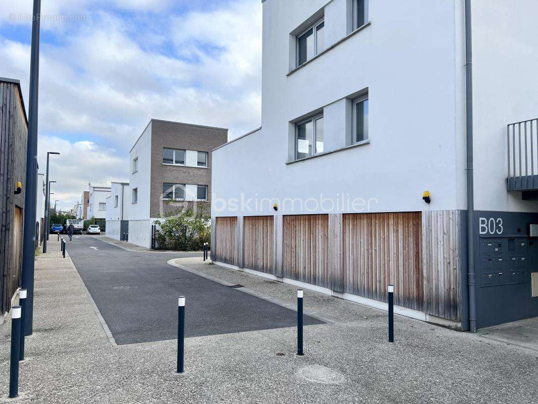 Appartement à BEZANNES