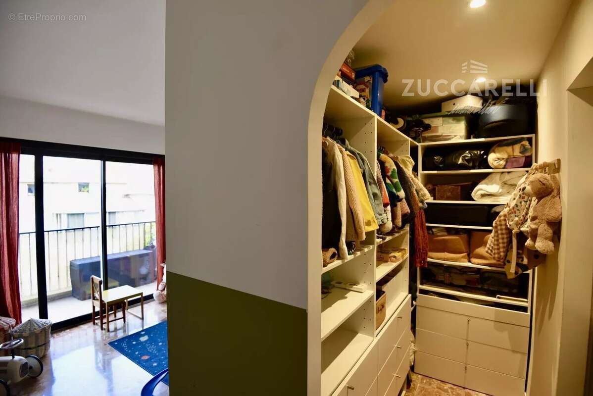 Appartement à LE CANNET