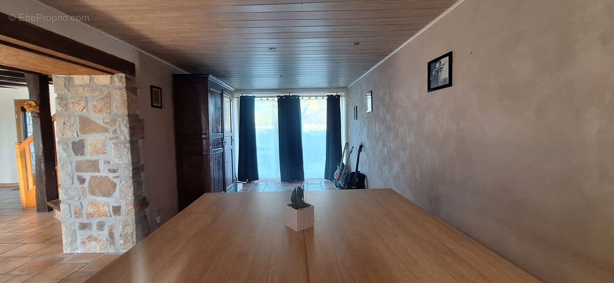 Maison à YVIGNAC-LA-TOUR