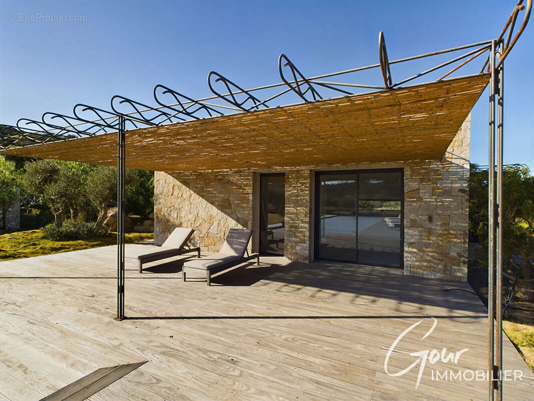 Villa d'exception avec vue  mer Santa Manza  Bonifacio - photo 12