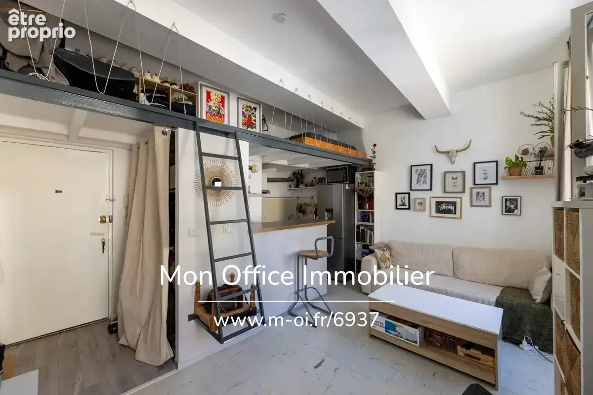 Appartement à MARSEILLE-1E
