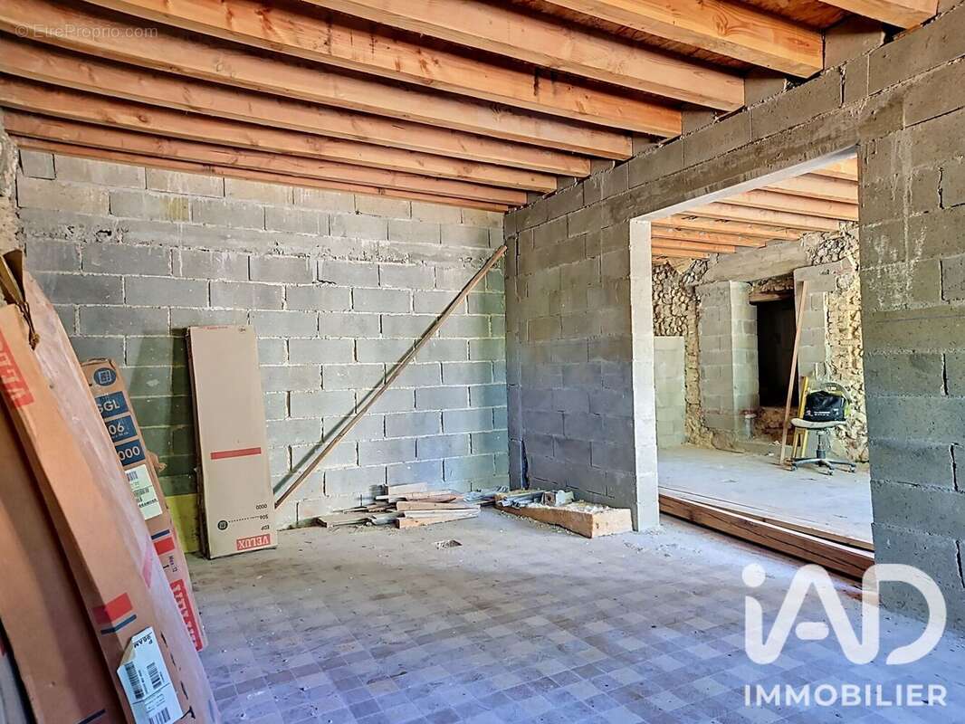 Maison 224 m² à Champignelles  - photo 8