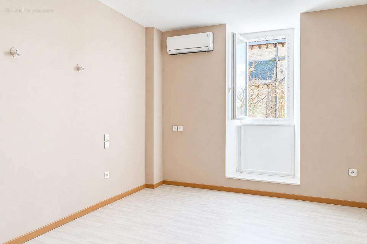 Maison spacieuse 8 pièces rénovée à Montbazens - photo 11