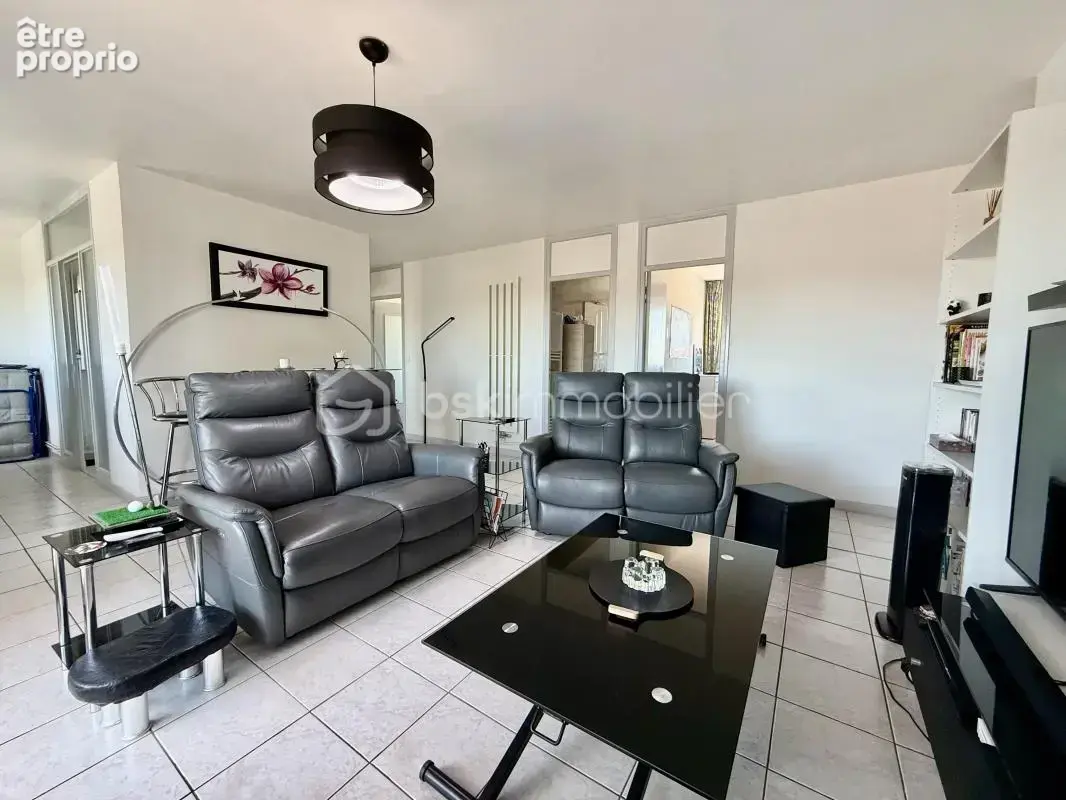 Appartement 4P 92m2 au 3ème et dernier étage dans une petite copropriété avec balcon à 10 minutes des plages - photo 2