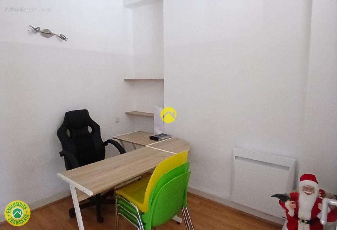 Appartement à NERIS-LES-BAINS