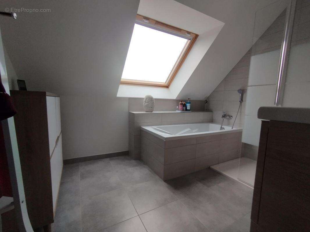 Maison à LE TOUR-DU-PARC