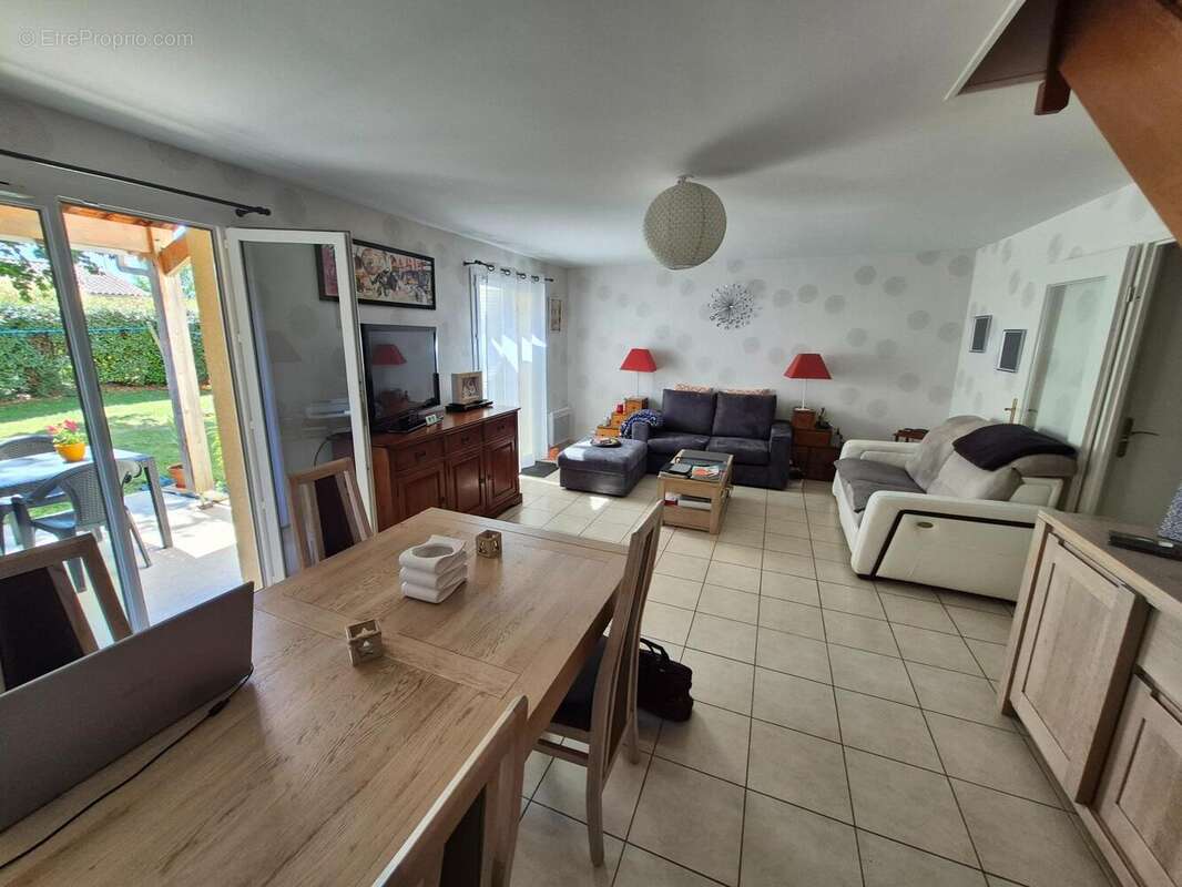 Photo 4 - Maison à FONTAINE-LE-COMTE