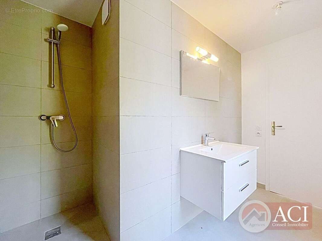 57199274f.jpg - Maison à SAINT-BRICE-SOUS-FORET