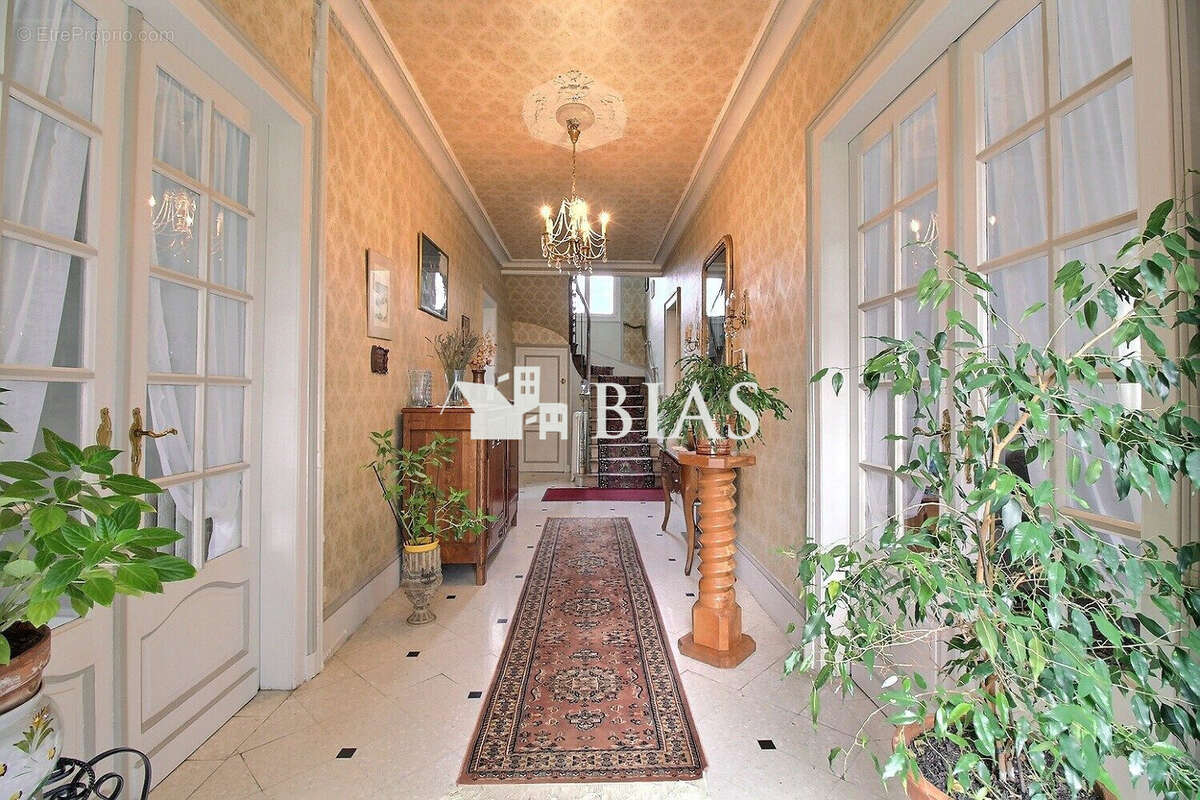 Maison à SAINT-GEORGES-DU-VIEVRE