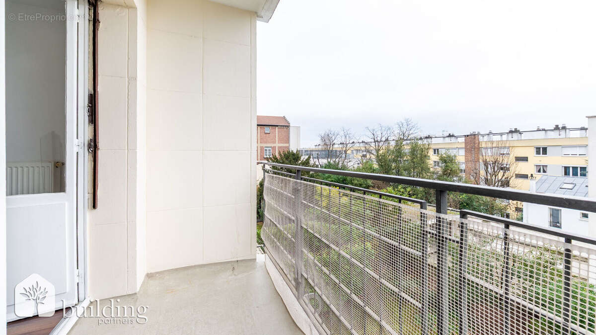 Bécon-Les-Bruyères - Appartement 2 pièces de 42 m² - photo 4