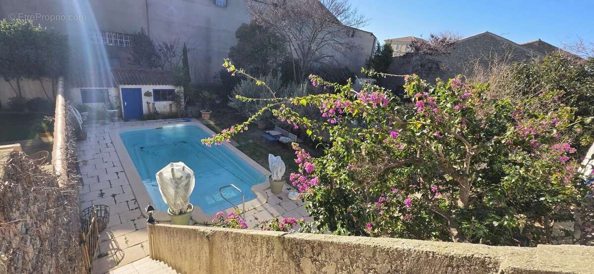 Maison à MOUSSAN