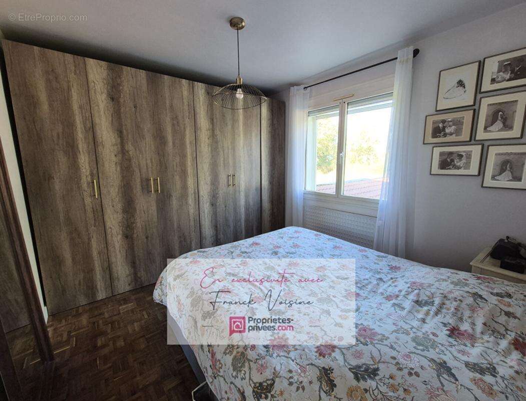 Maison à LES HERBIERS