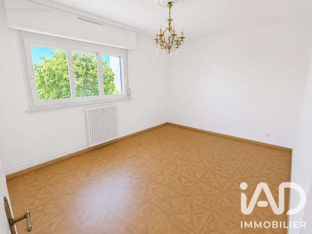 Appartement 107 m² à Marseille-9e  - photo 8