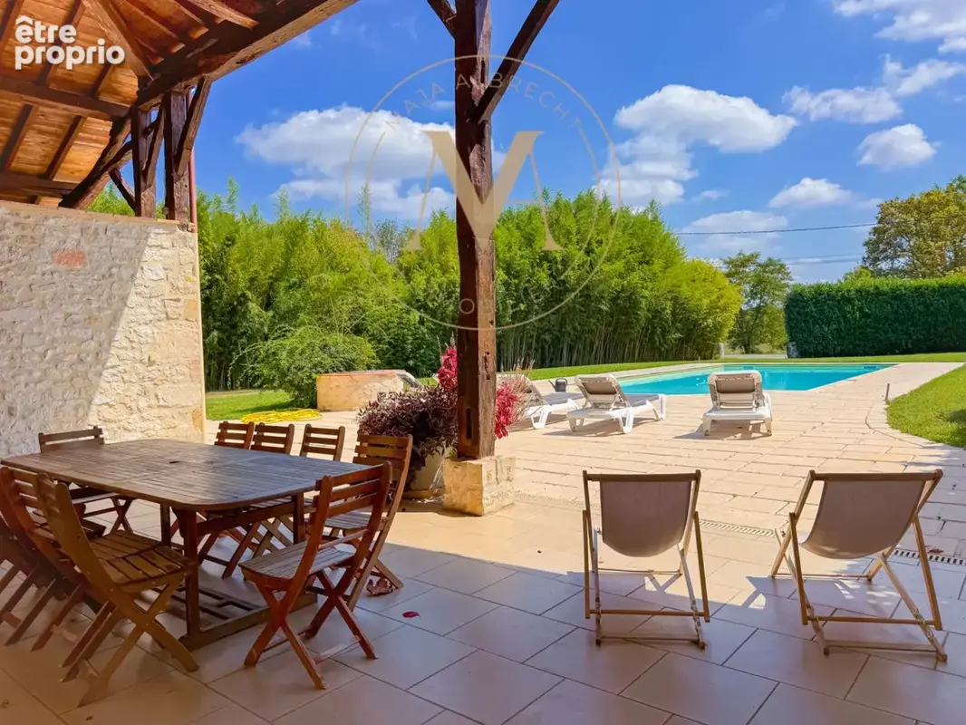 Deux maisons en une • 10 chambres • 2 piscines • jusqu’à 10 ha saint georges (47) - photo 3