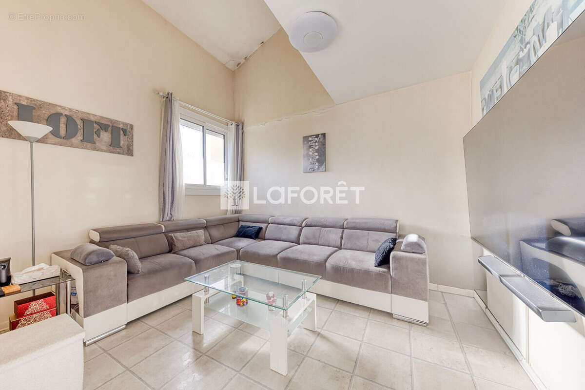 Maison à EMERAINVILLE