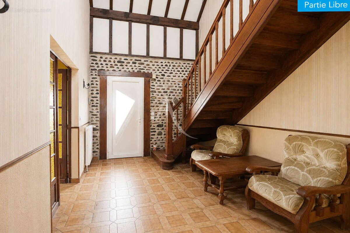 Claracq - Viager mixte - Deux maisons 270 m² - Partie libre immédiate - Dépendances - Terrain 2951 m² - photo 10
