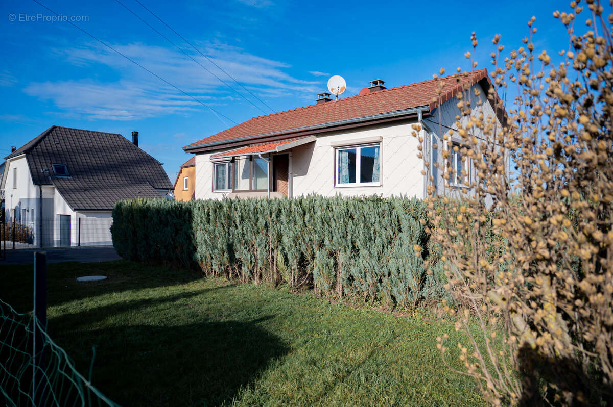 Maison à MORSCHWILLER-LE-BAS