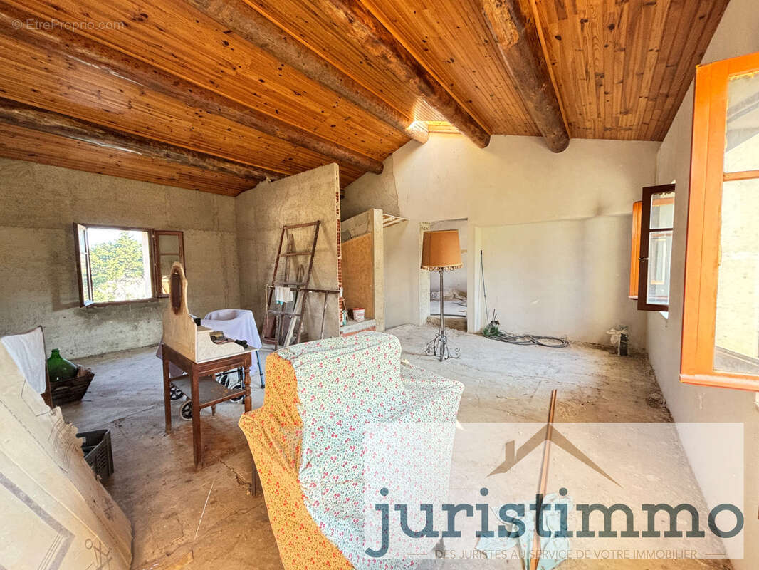 Maison à BEAUMES-DE-VENISE