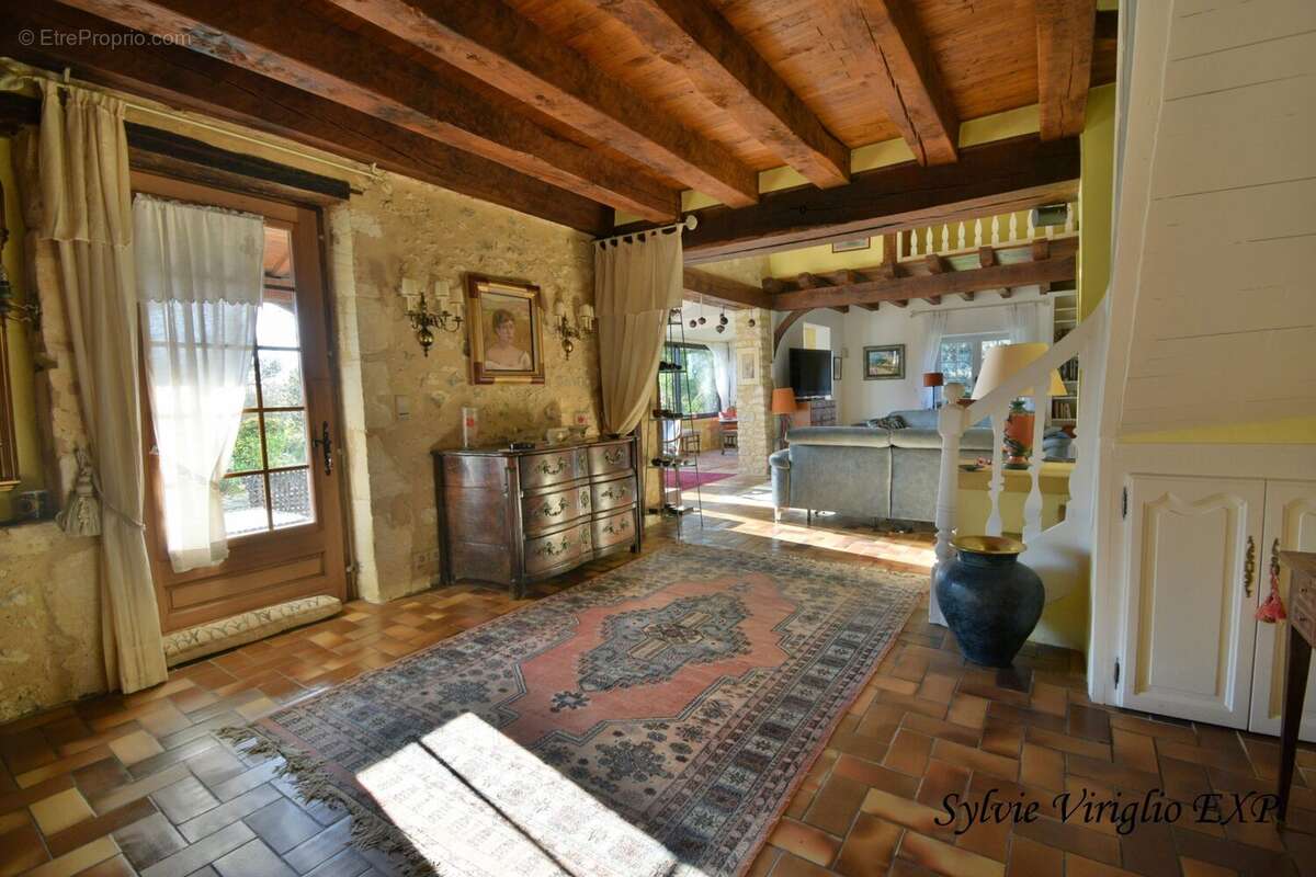 Maison à BEAUMONT-DU-PERIGORD