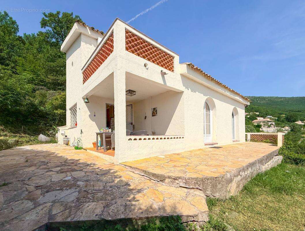 Maison à GATTIERES
