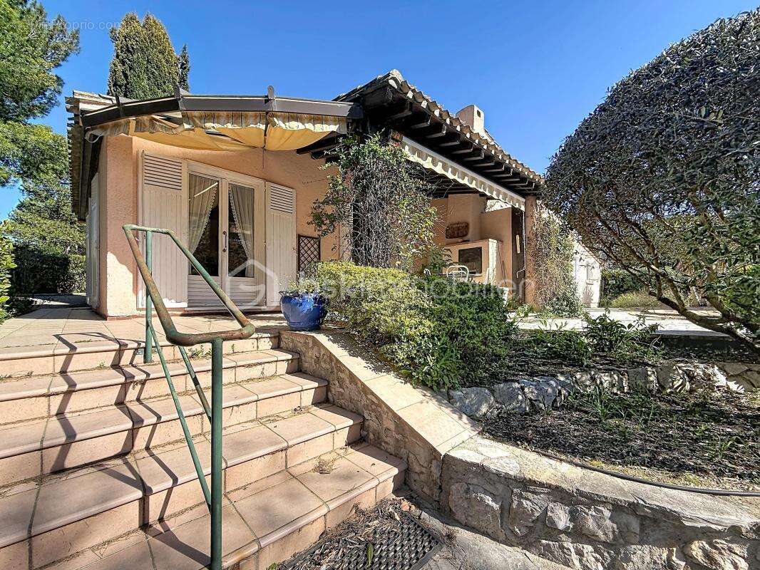 Maison 5 pièces de 134m2 avec piscine et atelier - photo 18
