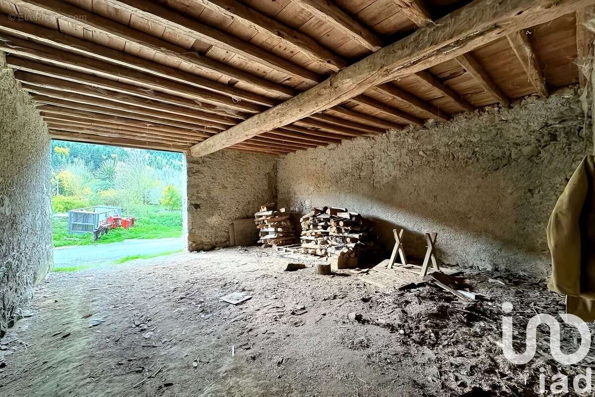 Maison 494 m² à Roquefeuil  - photo 4