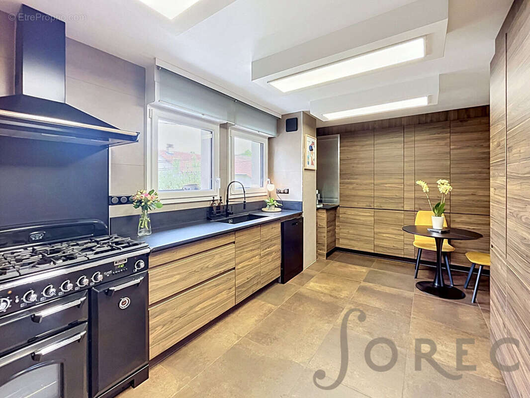 Appartement à MOULINS-LES-METZ
