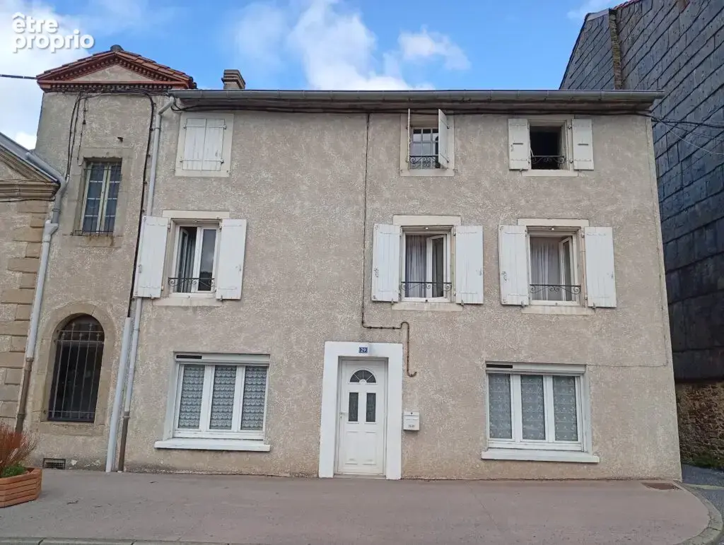 Maison à CHEMERY-SUR-BAR