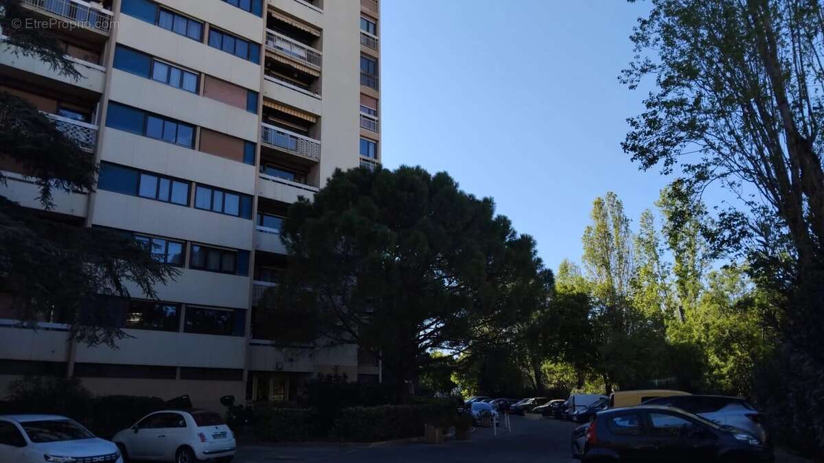 Appartement à MARSEILLE-11E