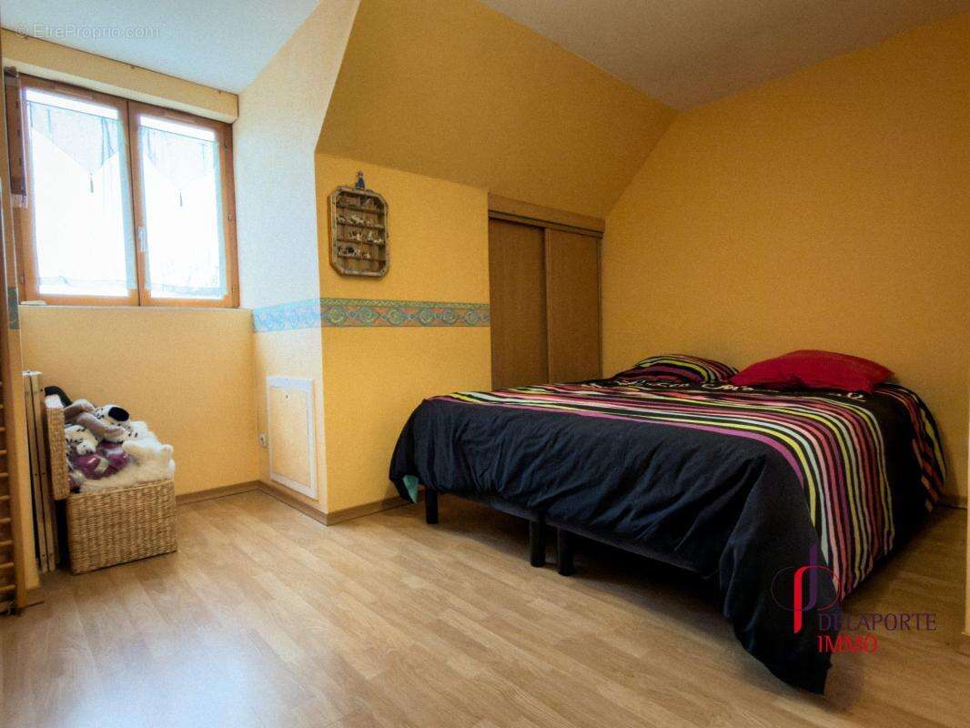 Maison à MERY-SUR-OISE