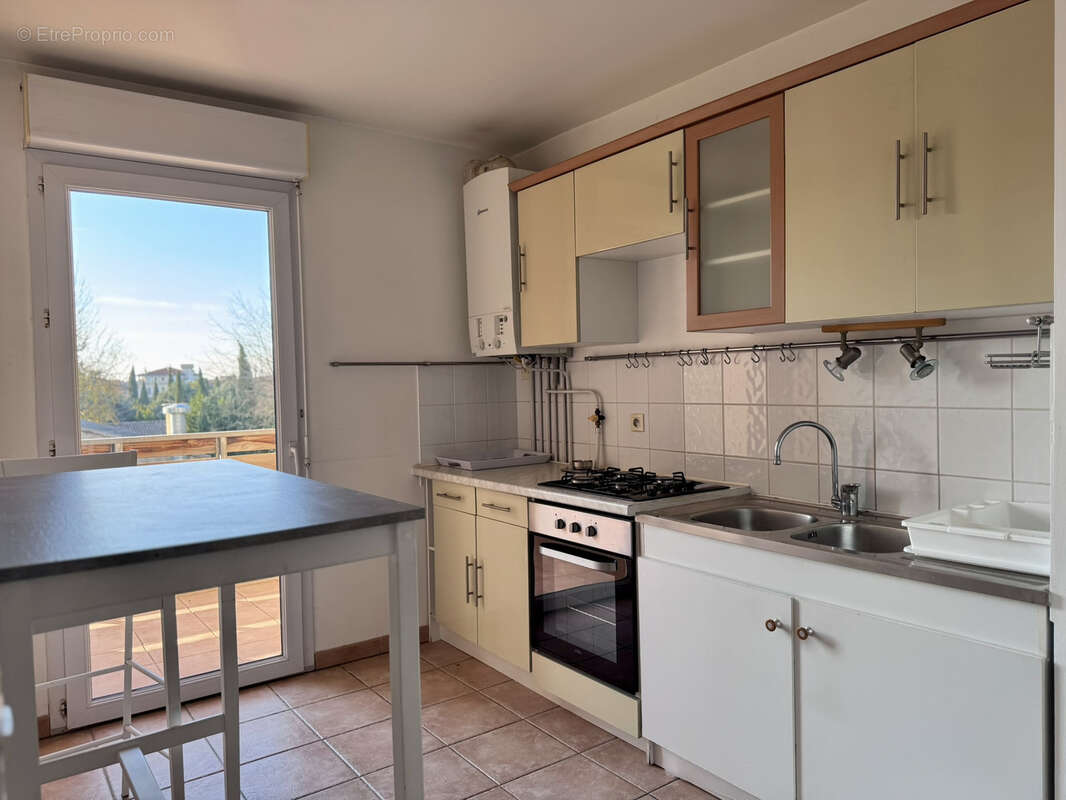 Appartement à L'ISLE-SUR-LA-SORGUE