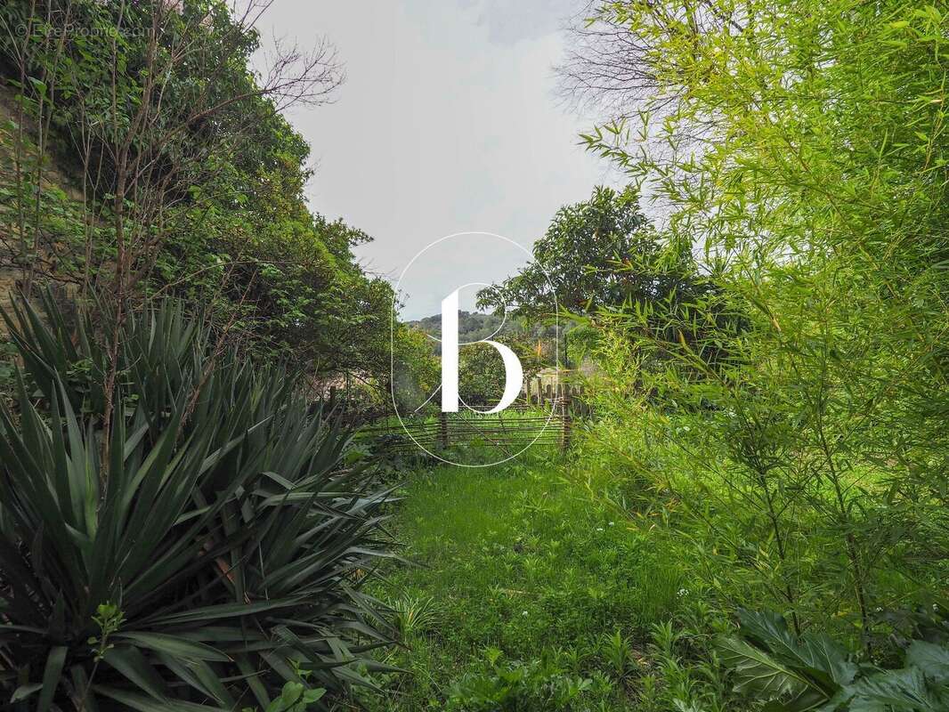 Maison à GOUDARGUES