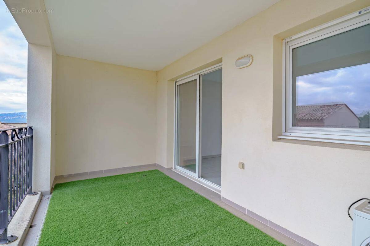 Appartement à MALLEMORT