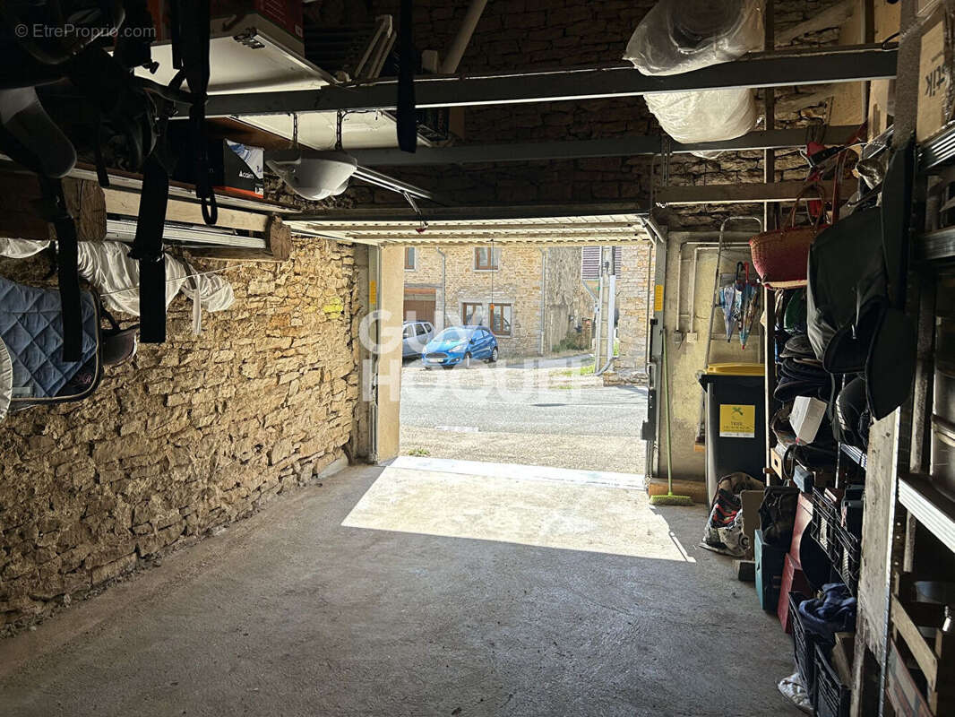 Maison Velleguindry Et Levrecey - photo 17