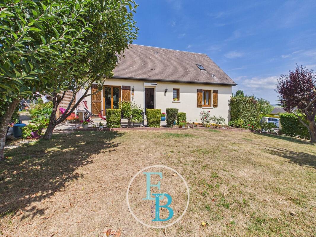 Maison - t8 - 140m2 - troarn - photo 1