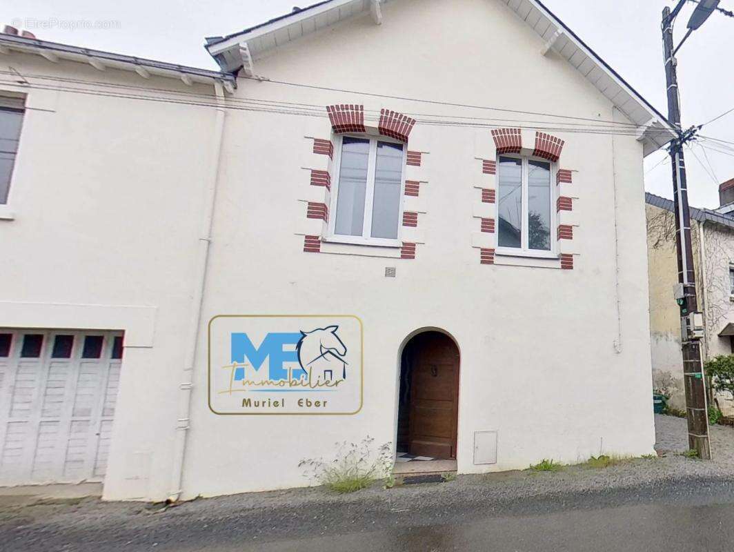 Maison à MAUVES-SUR-LOIRE