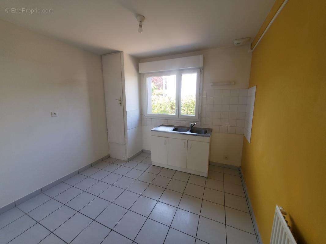 Maison à étage T4 avec jardin et garage - photo 5