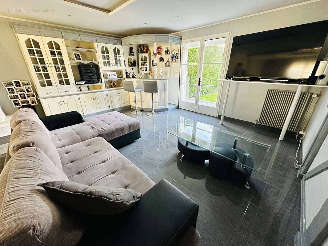 Maison à BALLAN-MIRE