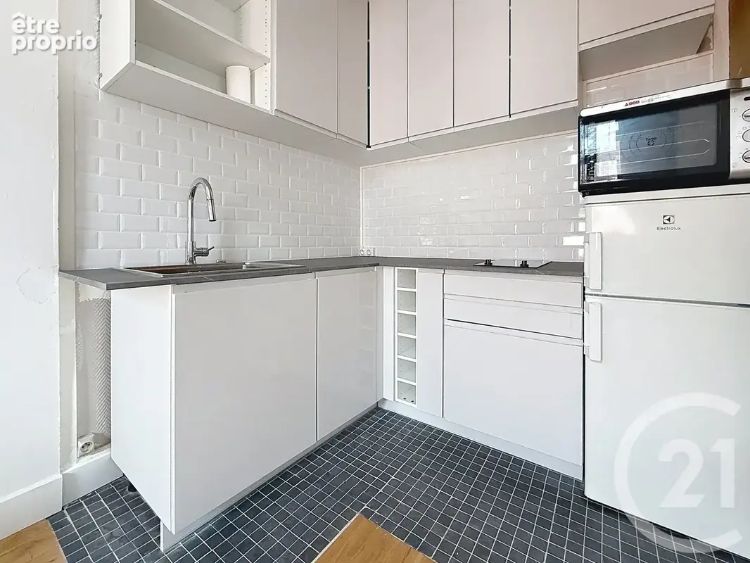 Appartement 2 pièces 31 m² à vendre à Lille (59800) - photo 3
