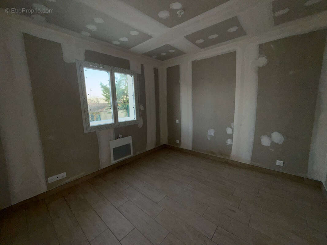 Maison à PAILHES