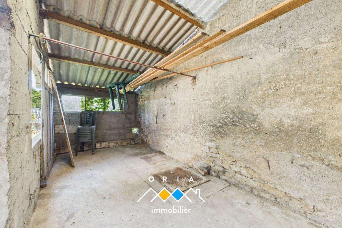 Maison à THIAUCOURT-REGNIEVILLE