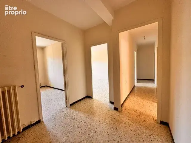 Appartement 4 pièces 98 m2 / Balcon/ Parking / L'escaréne - photo 2