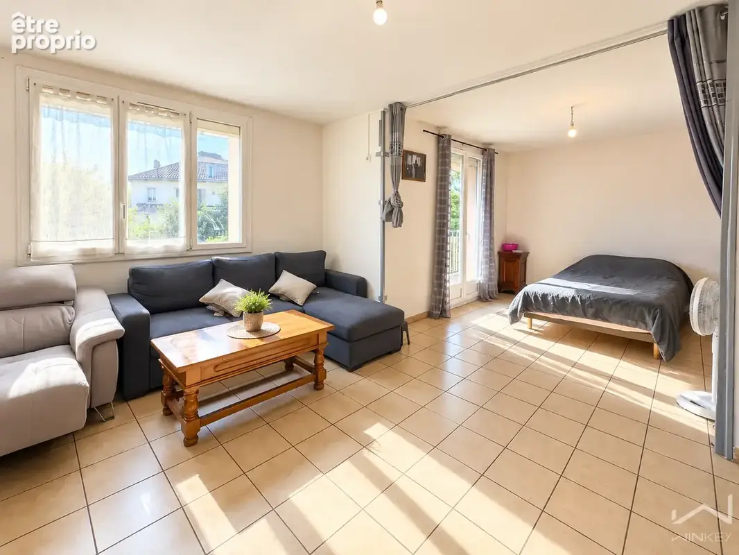 Appartement à SAINT-PAUL-TROIS-CHATEAUX