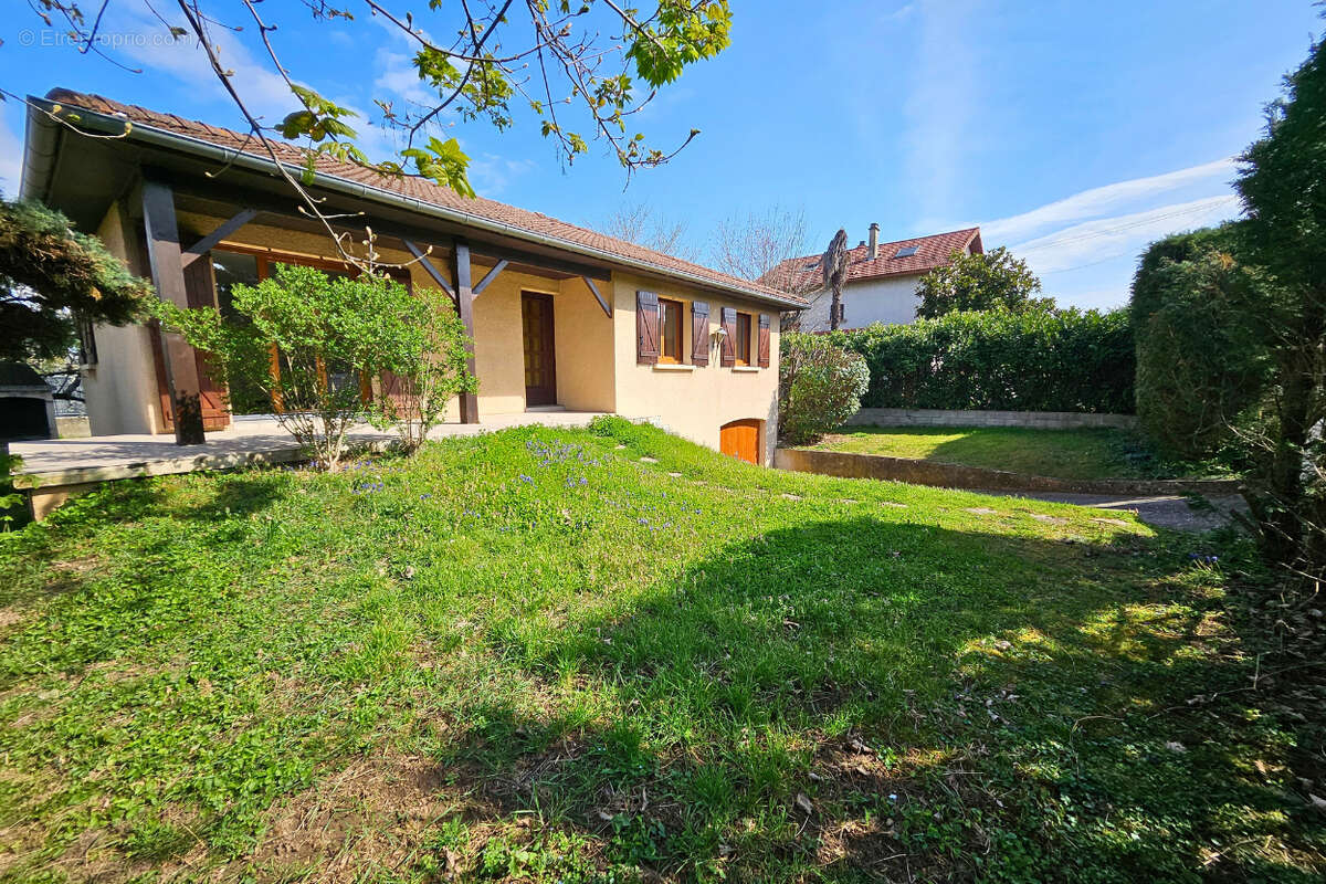 Maison à SAINT-PRIEST